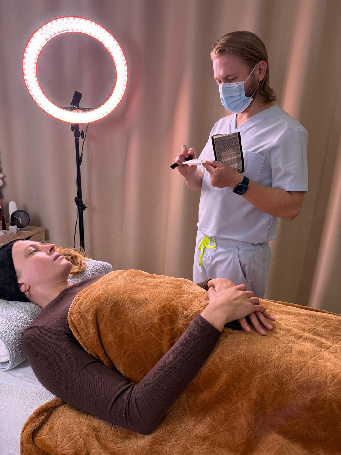 Routine de soin visage professionnelle chez MITHRIL Beauty Lounge